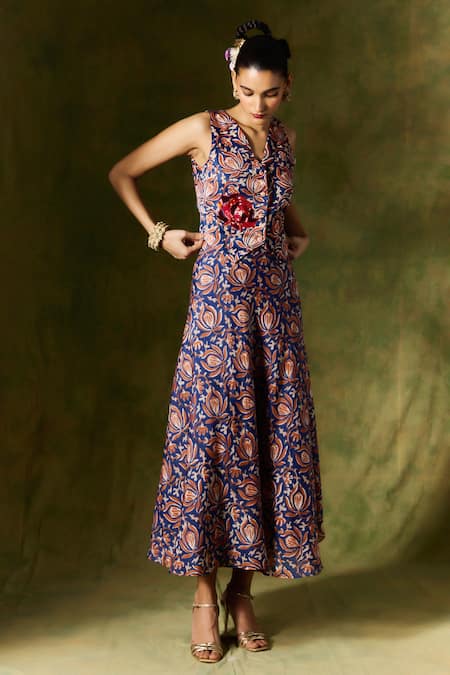 Shop Jodi Blue Silk Floral Handblock Print Flared Skirt Online at Aza Fashions Shop_Jodi_Blue Silk Floral Handblock Print Flared Skirt _Online_at_Aza_Fashions