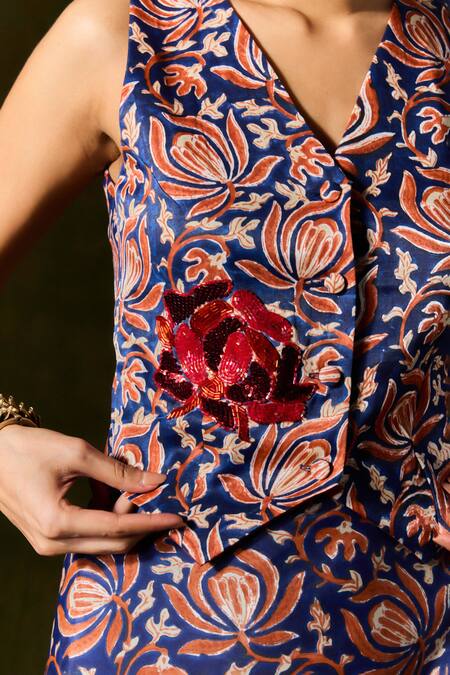 Buy Jodi Blue Silk Sequins, Beads, Floral Handblock Print Waistcoat And Skirt Set Buy_Jodi_Blue Silk Sequins, Beads, Floral Handblock Print Waistcoat And Skirt Set