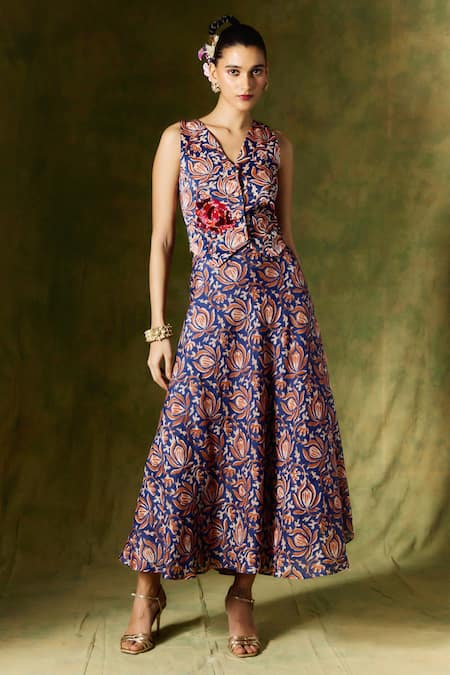 Shop Jodi Blue Silk Sequins, Beads V-neck Floral Handblock Print Waistcoat at Aza Fashions Shop_Jodi_Blue Silk Sequins, Beads V-neck Floral Handblock Print Waistcoat _at_Aza_Fashions