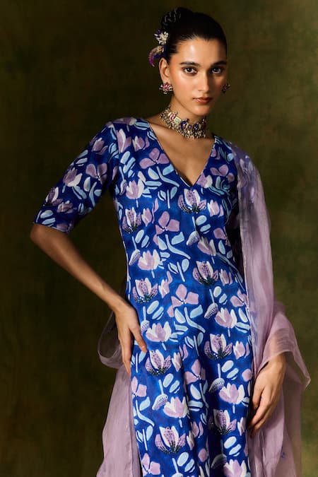 Jodi Blue Silk Embroidery, Sequins V-neck Floral Print Kurta Set With Trouser at Aza Fashions Jodi_Blue Silk Embroidery, Sequins V-neck Floral Print Kurta Set With Trouser _at_Aza_Fashions