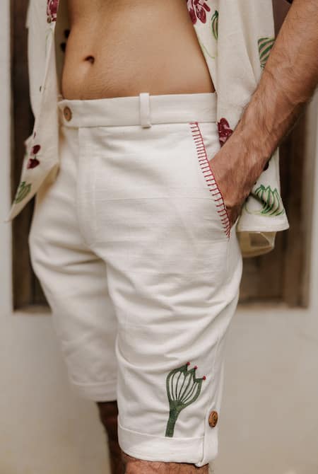 Jodi_Off White Handloom Cotton Floral Hand Block Printed Shirt And Shorts Set _at_Aza_Fashions