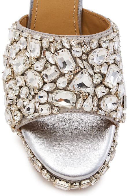Shop Anaar Silver Rhinestones Satin Stone Embellished Block Heels Shop_Anaar_Silver Rhinestones Satin Stone Embellished Block Heels