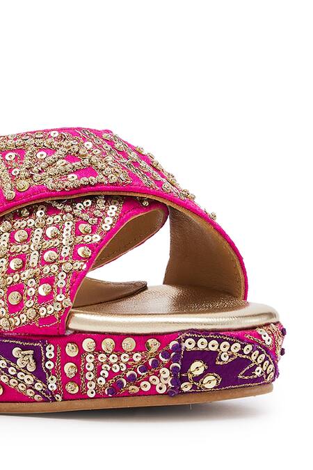 Anaar Fuchsia Zari, Embroidery Zardozi Block Heels at Aza Fashions Anaar_Fuchsia Zari, Embroidery Zardozi Block Heels _at_Aza_Fashions