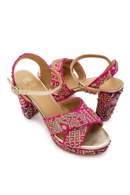 Buy Anaar Fuchsia Zari, Embroidery Zardozi Block Heels Buy_Anaar_Fuchsia Zari, Embroidery Zardozi Block Heels
