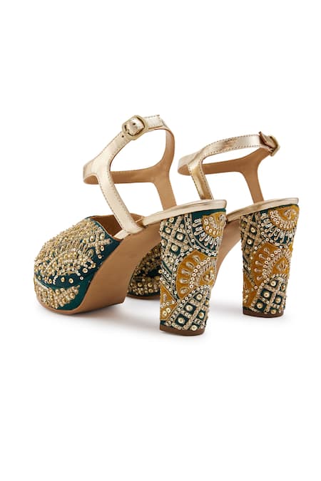 Anaar Green Zari, Embroidery Brocade Zardozi Heels at Aza Fashions Anaar_Green Zari, Embroidery Brocade Zardozi Heels _at_Aza_Fashions