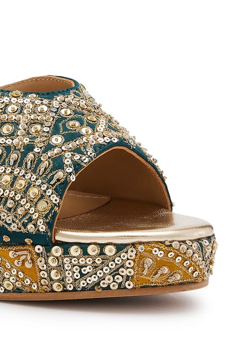 Buy Anaar Green Zari, Embroidery Brocade Zardozi Heels Buy_Anaar_Green Zari, Embroidery Brocade Zardozi Heels