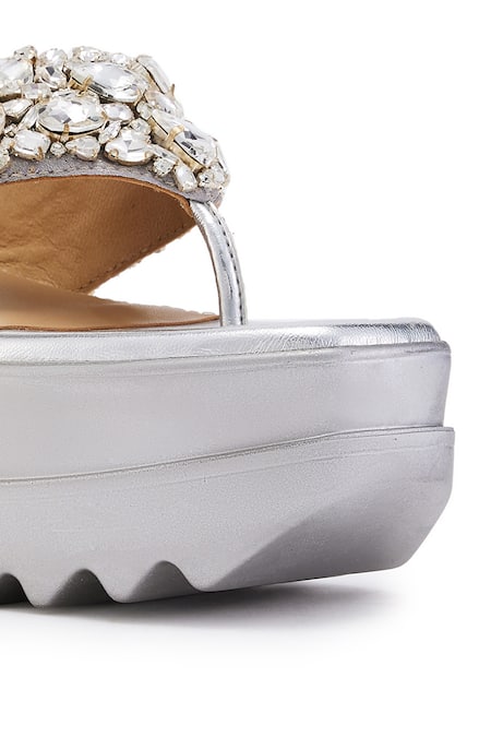 Anaar_Silver Stones Embellished Wedge Sandals _at_Aza_Fashions