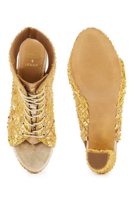 Shop Anaar Gold Cut Work, Mirrors Cutdana And Acrylic Embroidered Boots at Aza Fashions Shop_Anaar_Gold Cut Work, Mirrors Cutdana And Acrylic Embroidered Boots _at_Aza_Fashions