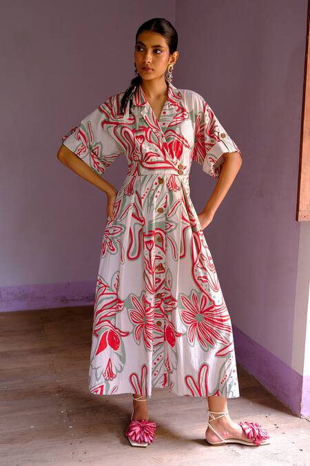 Shop Jodi White Cotton Collared Floral Abstract Handblock Print Dress at Aza Fashions Shop_Jodi_White Cotton Collared Floral Abstract Handblock Print Dress_at_Aza_Fashions