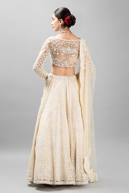 Kanj By Priyanka A Sakhuja Embroidered Bridal Lehenga Set 