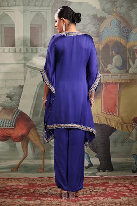Laxmishriali Embroidered Kaftan & Pant Set 