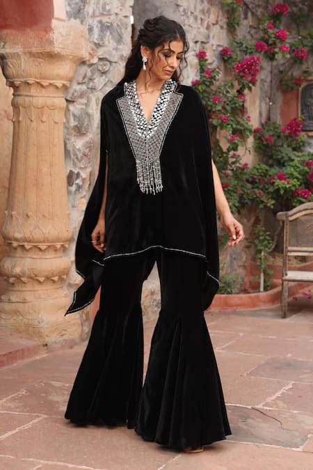 Ajiesh Oberoi Velvet Geometric Embroidered Bodice Cape & Pant 