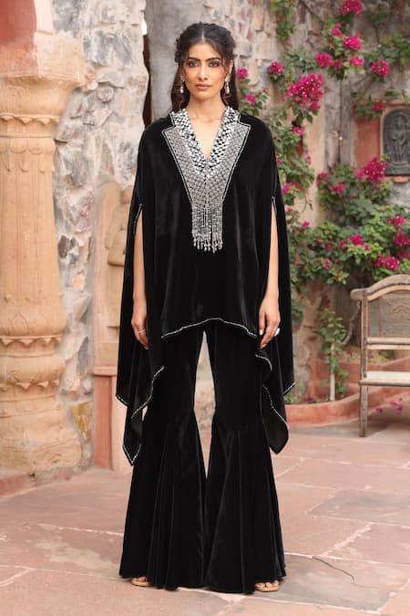 Buy_Ajiesh Oberoi_Black Velvet Cape And Pant Set _Online_at_Aza_Fashions
