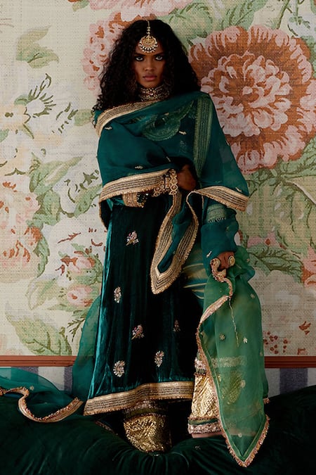 Pooja Singhal Gota Patti Embroidered Kurta Set 