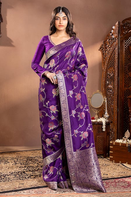 wildflower by krishna Rosette Pattern Saree Set 