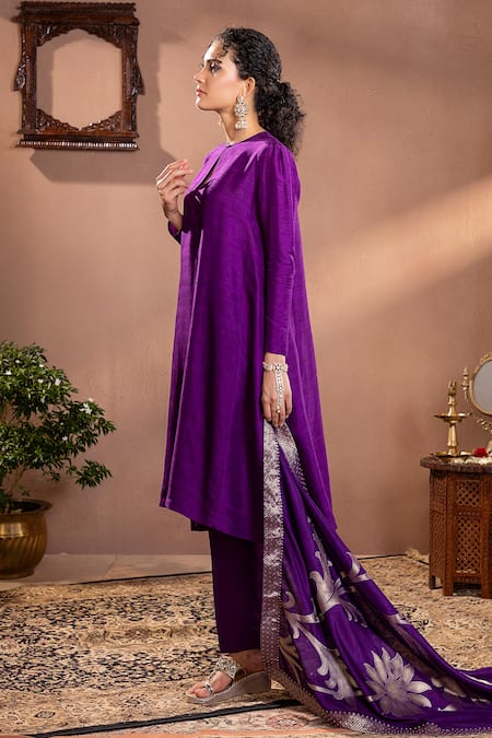 Krishna Padia Purple Muslin, Maheshwari Embroidery Round Neck Floral Pattern Kurta Set Online at Aza Fashions Krishna Padia_Purple Muslin, Maheshwari Embroidery Round Neck Floral Pattern Kurta Set _Online_at_Aza_Fashions