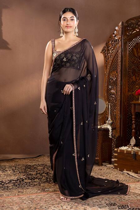 Krishna Padia Black Organza, Muslin Embroidery Square Neck Floral Saree Set Online at Aza Fashions Krishna Padia_Black Organza, Muslin Embroidery Square Neck Floral Saree Set _Online_at_Aza_Fashions