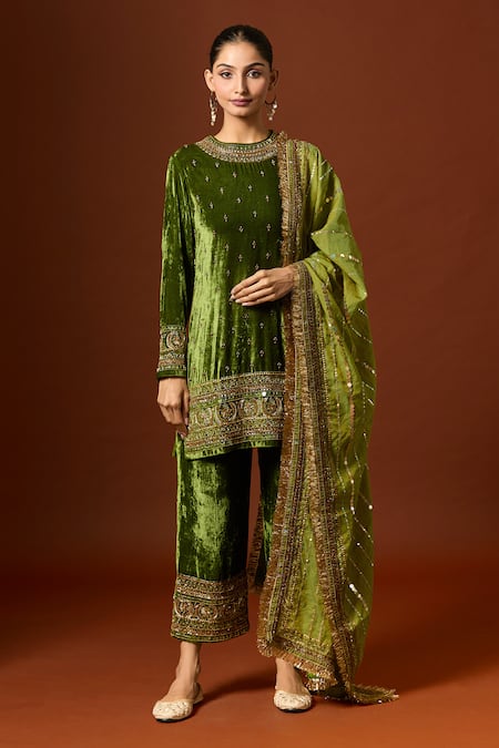 Buy_Yoshita Couture_Green Silk, Chanderi Sequins, Lace, Embroidery Moss Kurta Set With Dupatta 