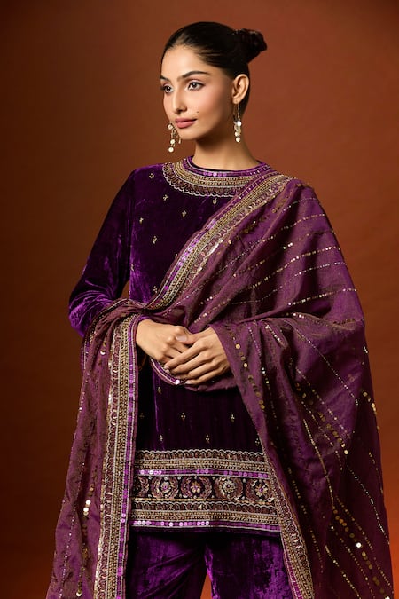 Yoshita Couture Purple Silk, Chanderi Sequins, Zari Round Neck Floral Embroidered Kurta Set Online at Aza Fashions Yoshita Couture_Purple Silk, Chanderi Sequins, Zari Round Neck Floral Embroidered Kurta Set _Online_at_Aza_Fashions