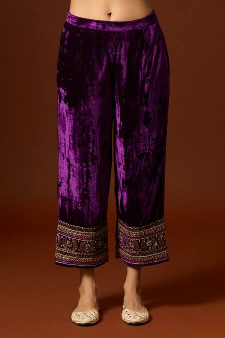 Yoshita Couture Purple Silk, Chanderi Sequins, Zari Round Neck Floral Embroidered Kurta Set at Aza Fashions Yoshita Couture_Purple Silk, Chanderi Sequins, Zari Round Neck Floral Embroidered Kurta Set _at_Aza_Fashions