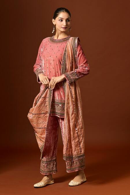 Shop Yoshita Couture Pink Silk, Velvet, Satin, Chanderi Sequins, Zari, Zayna Zardozi Kurta Set Online at Aza Fashions Shop_Yoshita Couture_Pink Silk, Velvet, Satin, Chanderi Sequins, Zari, Zayna Zardozi Kurta Set _Online_at_Aza_Fashions