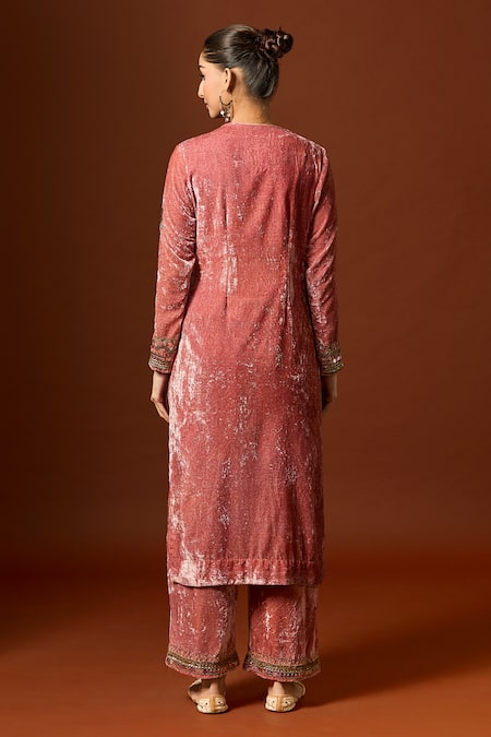 Yoshita Couture Floral Embroidered Kurta Set 