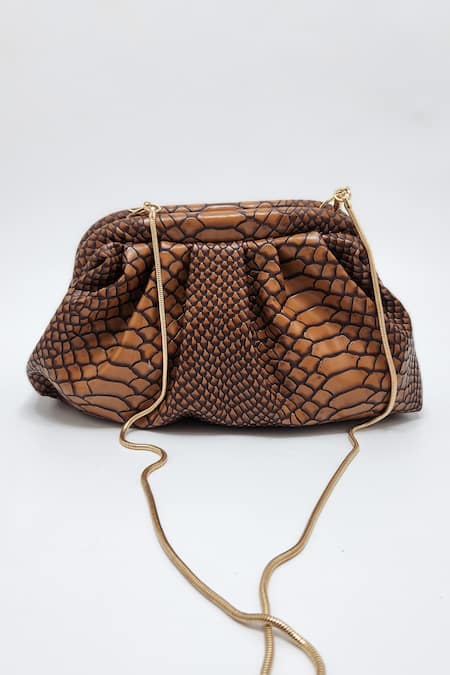 Adwita Bags & Jewels Gradient Textured Dragonfly Brooch Bag 