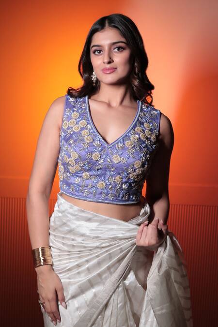 Buy_Priyal Bhardwaj_Purple Organza Cut Work, Beads V-neck Lavender Floral Embroidered Blouse _Online_at_Aza_Fashions
