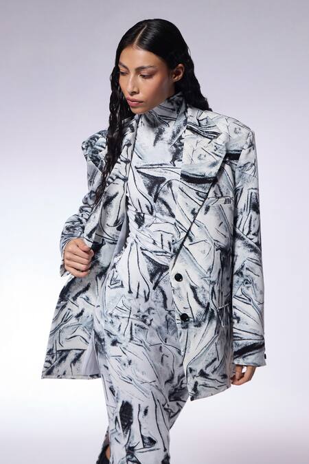 Buy_Cilvr_Black Viscose Crushed Paper Print Blazer _Online_at_Aza_Fashions