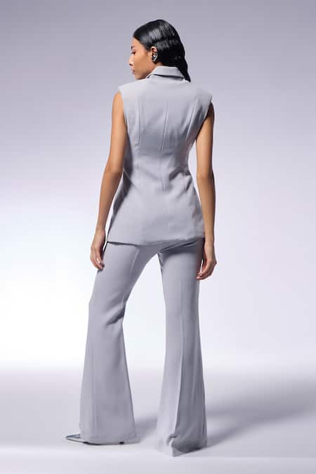 Cilvr Metal Septum Detailed Sleeveless Jacket 