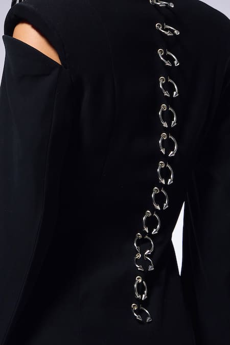 Buy_Cilvr_Black Polyester, Viscose Metallic Thread Spine Detailed Jacket 