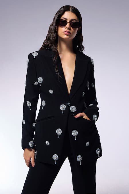 Buy_Cilvr_Black Polyester, Viscose Tassels, Embroidery Floral Blazer And Pant Set 
