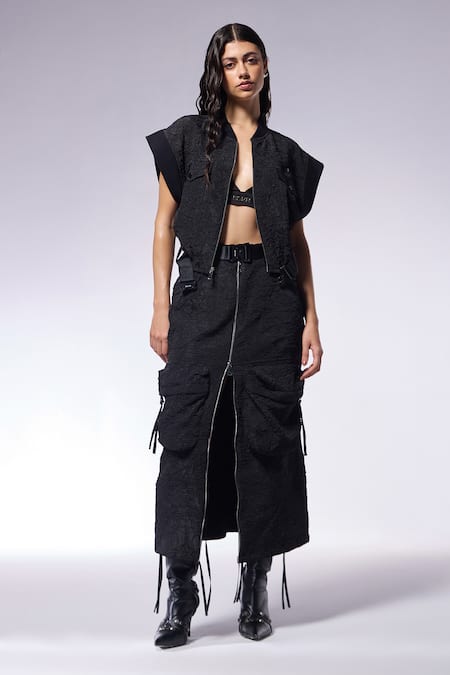 CILVR Textured Cargo Cropped Jacket 