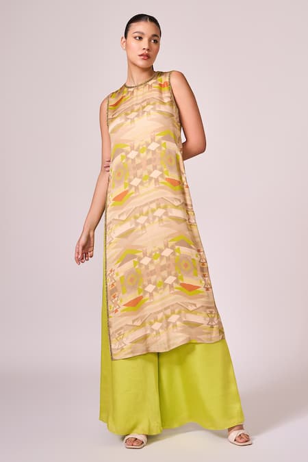 Koswi_Green Viscose Round Neck Geometric Print Kurta With Palazzo _Online_at_Aza_Fashions