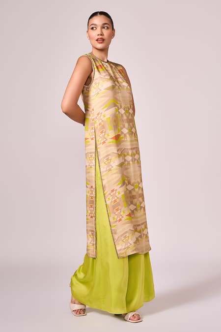 Buy_Koswi_Green Viscose Round Neck Geometric Print Kurta With Palazzo _Online_at_Aza_Fashions