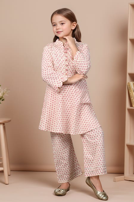 Buy_Petite Pomme_White Cotton Gota Patti Floral Print Peplum Kurta Set _Online_at_Aza_Fashions