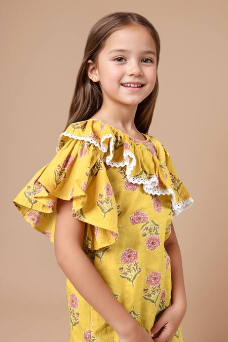 Buy Petite Pomme Yellow Cotton Lace Floral Print One Shoulder Kurta Set Online at Aza Fashions Buy_Petite Pomme_Yellow Cotton Lace Floral Print One Shoulder Kurta Set _Online_at_Aza_Fashions