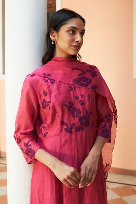 Shop Vaayu Pink Muslin Embroidery Round Neck Floral Applique Anarkali Set Online at Aza Fashions Shop_Vaayu_Pink Muslin Embroidery Round Neck Floral Applique Anarkali Set_Online_at_Aza_Fashions