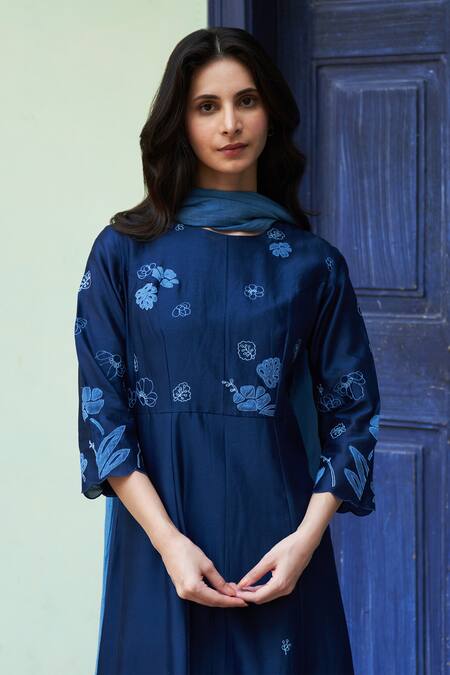 Buy Vaayu Blue Muslin, Cotton Embroidery, Applique Round Neck Floral Anarkali Set Online at Aza Fashions Buy_Vaayu_Blue Muslin, Cotton Embroidery, Applique Round Neck Floral Anarkali Set_Online_at_Aza_Fashions