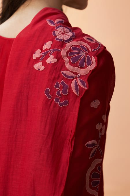 Buy Vaayu Red Muslin, Cotton Applique, Embroidery Split V-neck Floral Kurta Set Online at Aza Fashions Buy_Vaayu_Red Muslin, Cotton Applique, Embroidery Split V-neck Floral Kurta Set _Online_at_Aza_Fashions