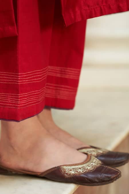 Shop Vaayu Red Muslin, Cotton Applique, Embroidery Split V-neck Floral Kurta Set Online at Aza Fashions Shop_Vaayu_Red Muslin, Cotton Applique, Embroidery Split V-neck Floral Kurta Set _Online_at_Aza_Fashions