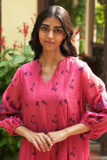 Shop_Vaayu_Pink Muslin V-neck Floral Pintuck Midi Dress_Online_at_Aza_Fashions