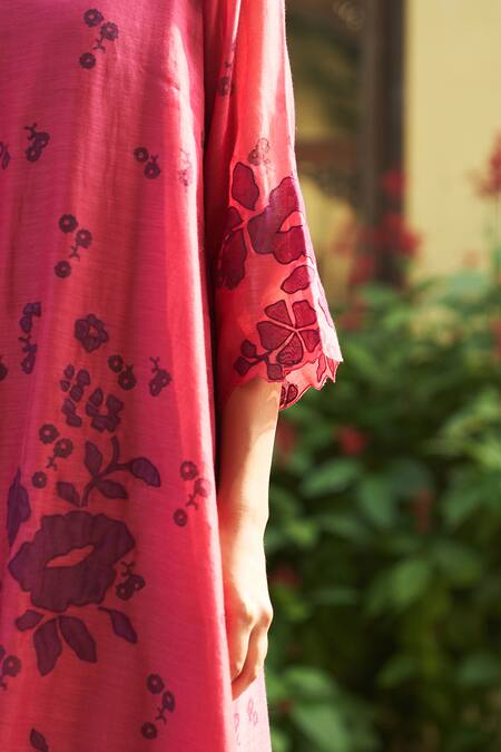 Buy Vaayu Pink Muslin Cotton Embellished Floral V Neck Applique Kurta Set Online at Aza Fashions Buy_Vaayu_Pink Muslin Cotton Embellished Floral V Neck Applique Kurta Set_Online_at_Aza_Fashions