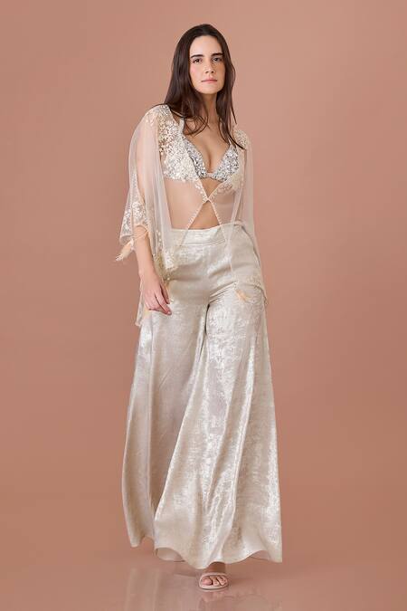 Buy Dilnaz Ivory Net Embroidery Floral Plunge V-neck Kaftan Online at Aza Fashions Buy_Dilnaz_Ivory Net Embroidery Floral Plunge V-neck Kaftan_Online_at_Aza_Fashions