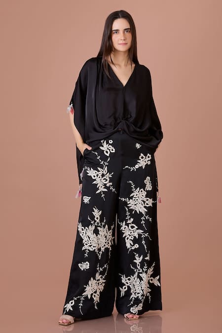 DILNAZ Parsi Gara Floral Embroidered Trouser 