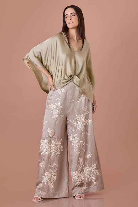 DILNAZ Parsi Gara Floral Embroidered Trouser 