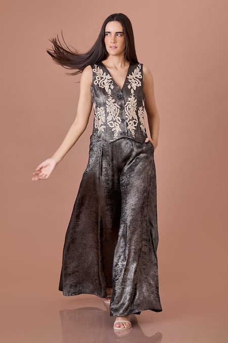 DILNAZ Gara Embroidered Metallic Waistcoat 