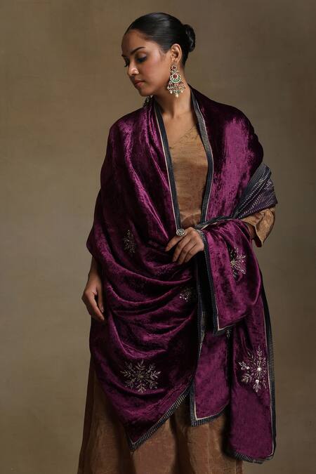 Weaver Story_Purple Embroidery Floral Hand Dushala _Online_at_Aza_Fashions