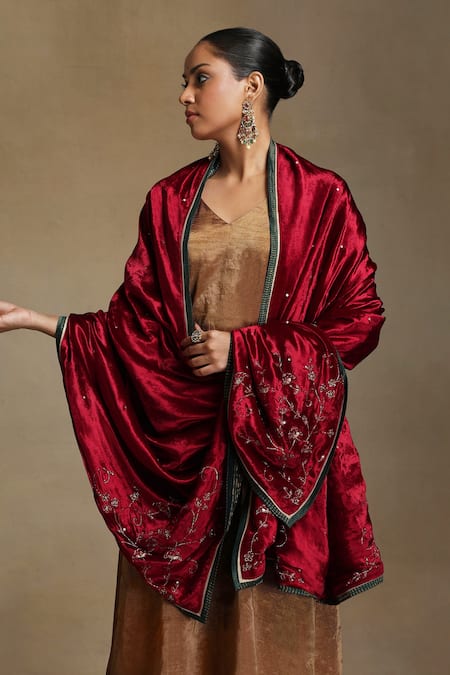 Weaver Story_Red Embroidery Floral Vine Dushala _Online_at_Aza_Fashions