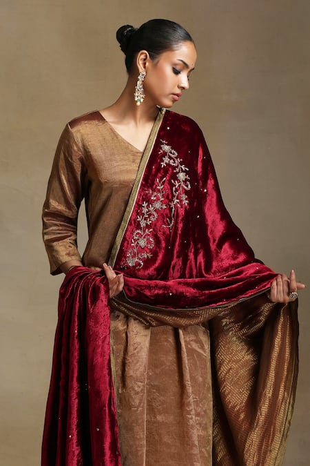 Weaver Story_Red Embroidery Leaf Motif Hand Dushala _Online_at_Aza_Fashions